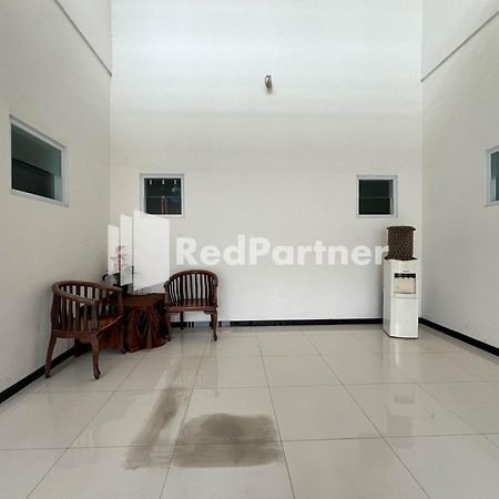 Griya Borobudur Malang Syariah Redpartner Blimbing  Eksteriør billede