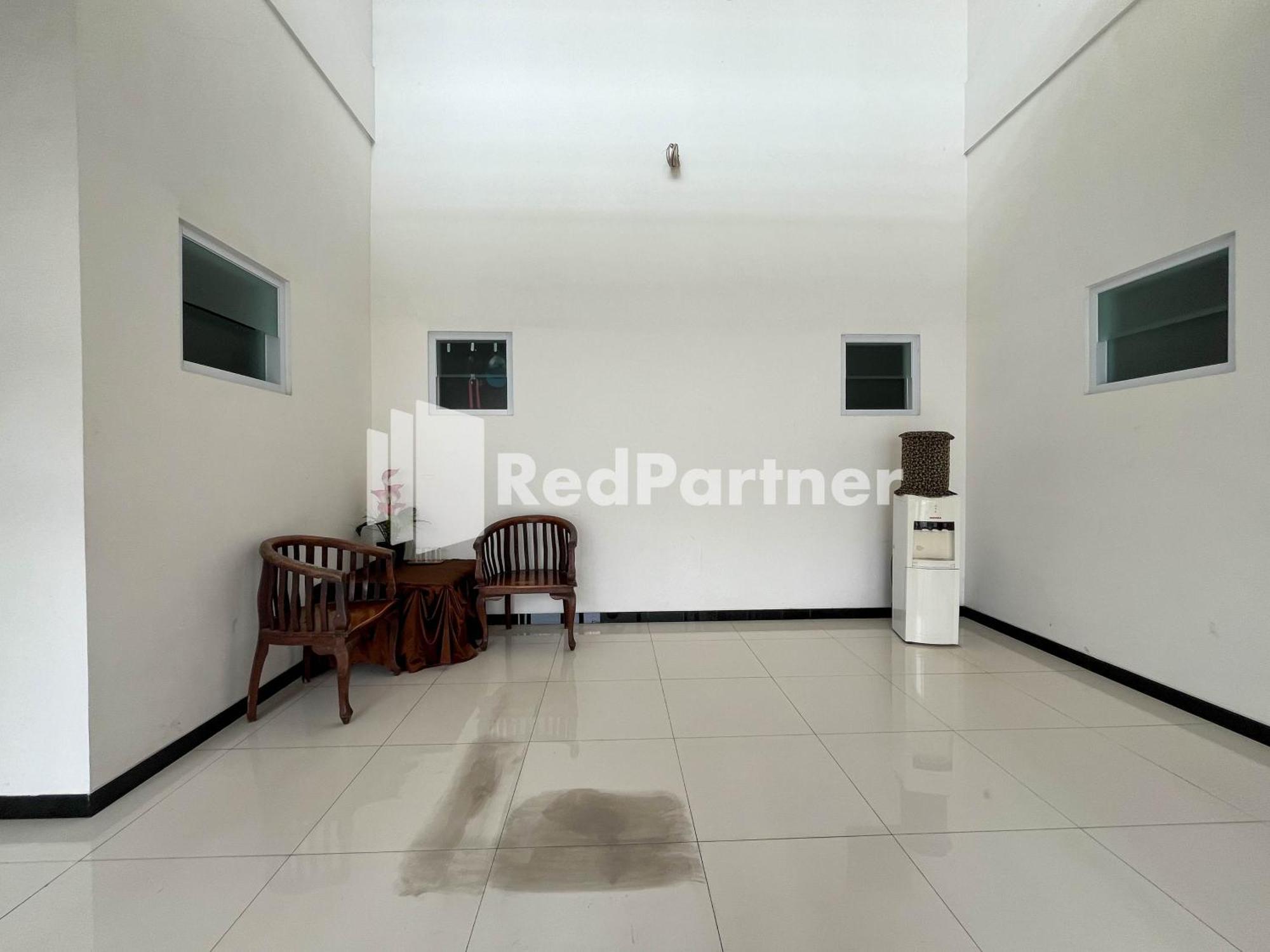 Griya Borobudur Malang Syariah Redpartner Blimbing  Eksteriør billede