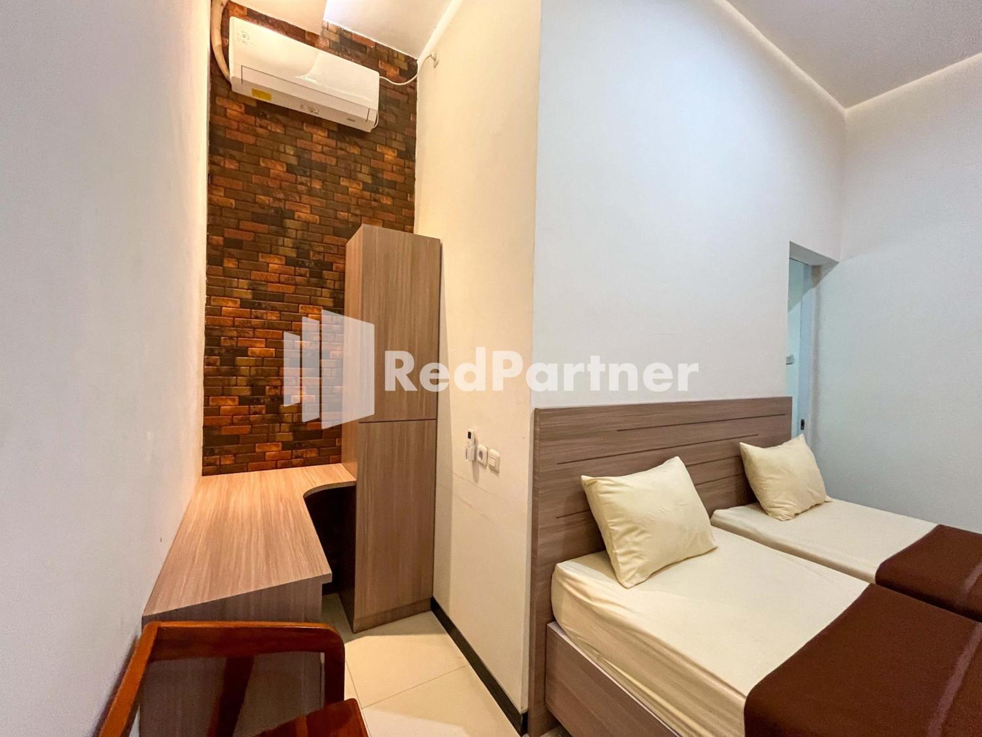 Griya Borobudur Malang Syariah Redpartner Blimbing  Eksteriør billede
